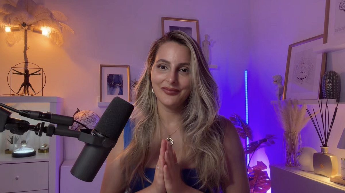 Aimelys Quintero dando una clase en directo